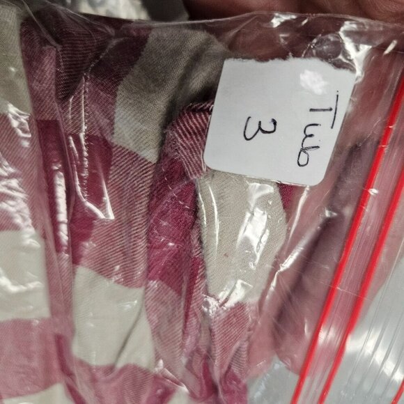 Vintage Abercrombie & Fitch Country Clothes Red White Checkered Flannel Shirt M - Picture 9 of 9